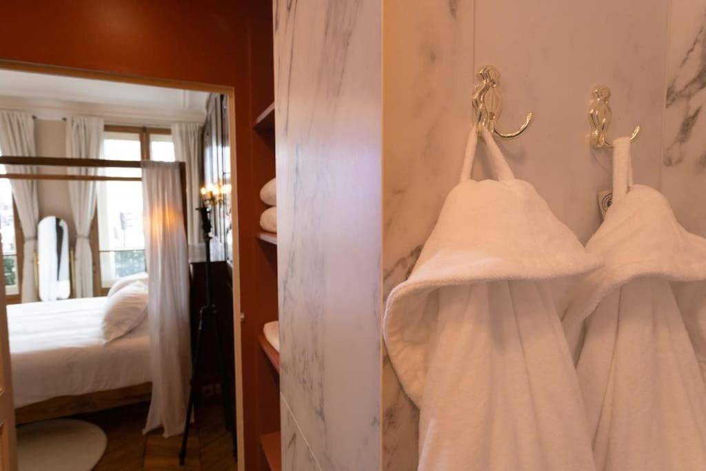 Appartement Vue Louvre Et Seine Paris